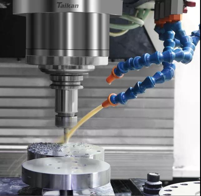 至尊国际加工中心保养